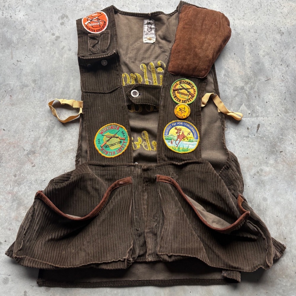 Vintage 70s Bob Allen Chain Stitch corduroy Hunting vest